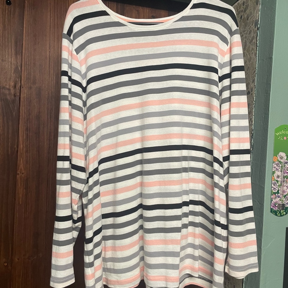 Croft & Barrow Cream and Pink Boxy Long Sleeve Tee